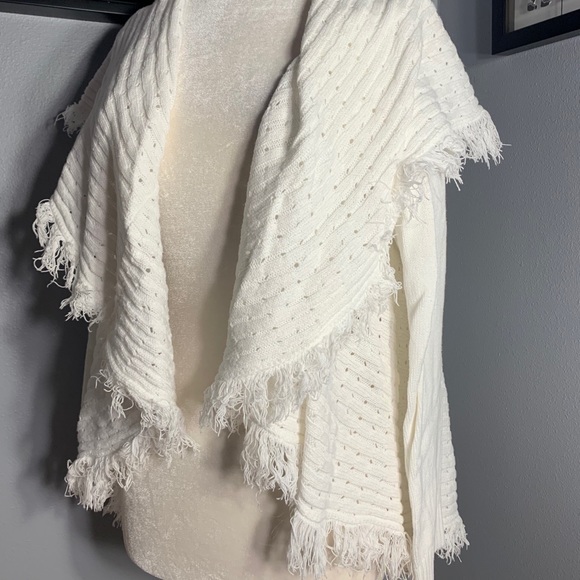 Cozy White Style & Co Sweater - Picture 5 of 5